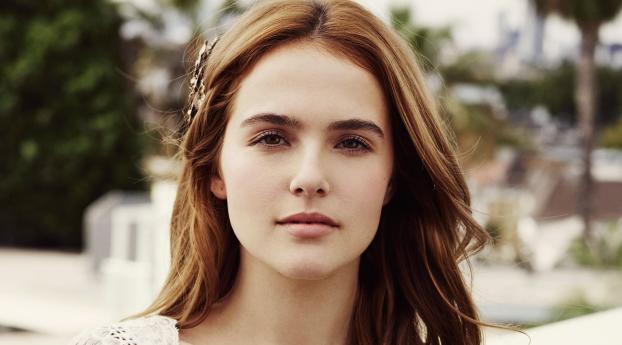 zoey deutch, actress, red-haired Wallpaper 320x320 Resolution